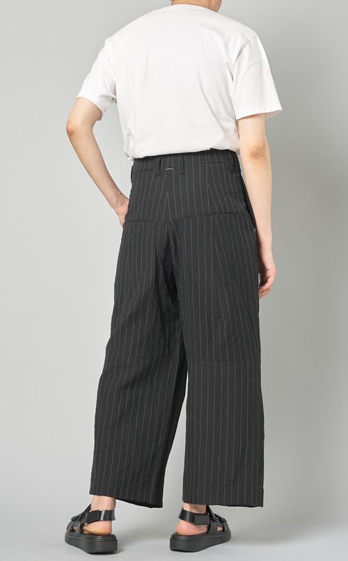 ピンストライプバギーパンツ