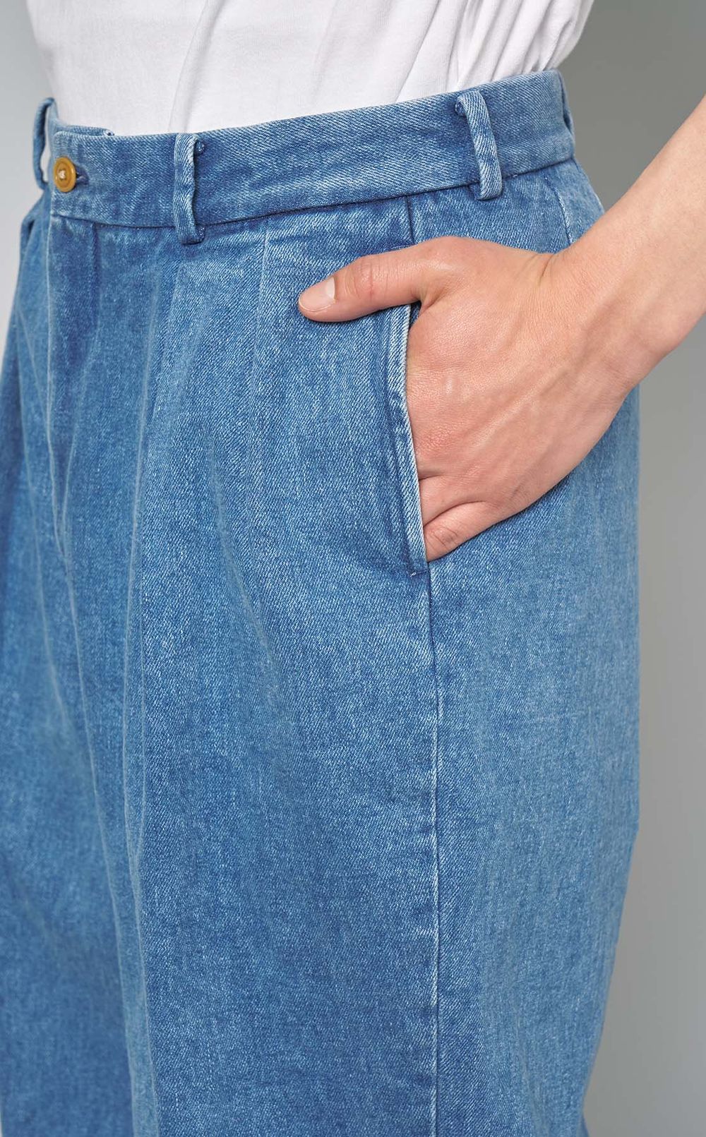 【美品】NEAT 2タックスラックス デニム 薄手 44 コットン シャンブレー NEAT|2タックデニムパンツ