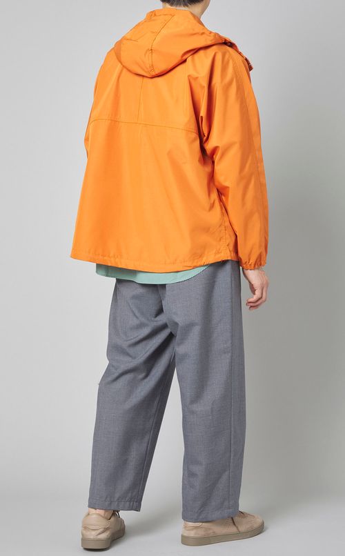 マウンテンウインドパーカー