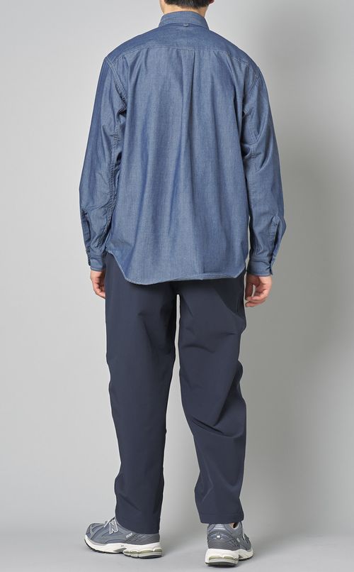 レギュラーカラーシャンブレーシャツ