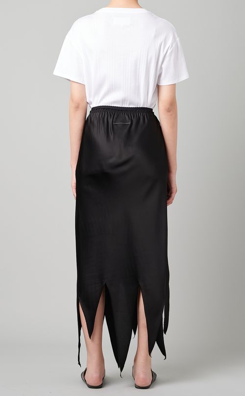 デザインヘムラインスカート