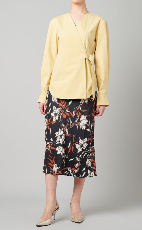 Vネックラップシャツ