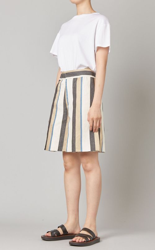 マルチストライプショートパンツ