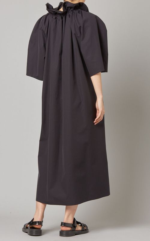 ギャザーハイネックサックワンピース