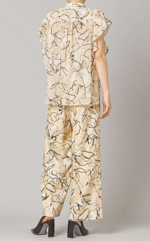 フラワーモチーフフリルブラウス