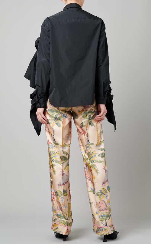 フリル使いシャツブラウス