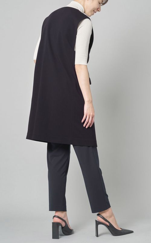 ドライアムンゼンクルーネックジレ