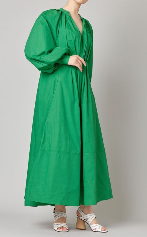 タックギャザーVネックロングドレス