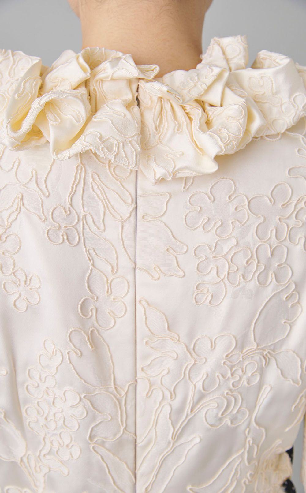 【roop】レースアップフリルミニワンピース