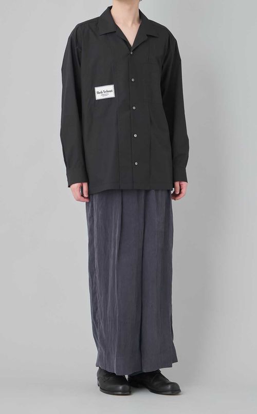 インサイドアウトシャツ