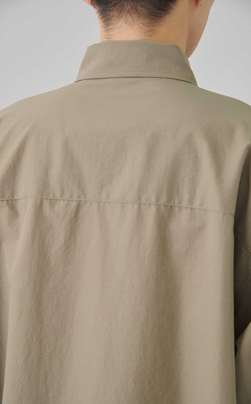 ブリーザブルサイドスリットシャツ