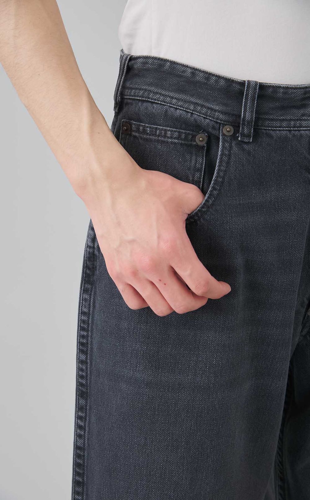 クロップド5ポケットデニムパンツ