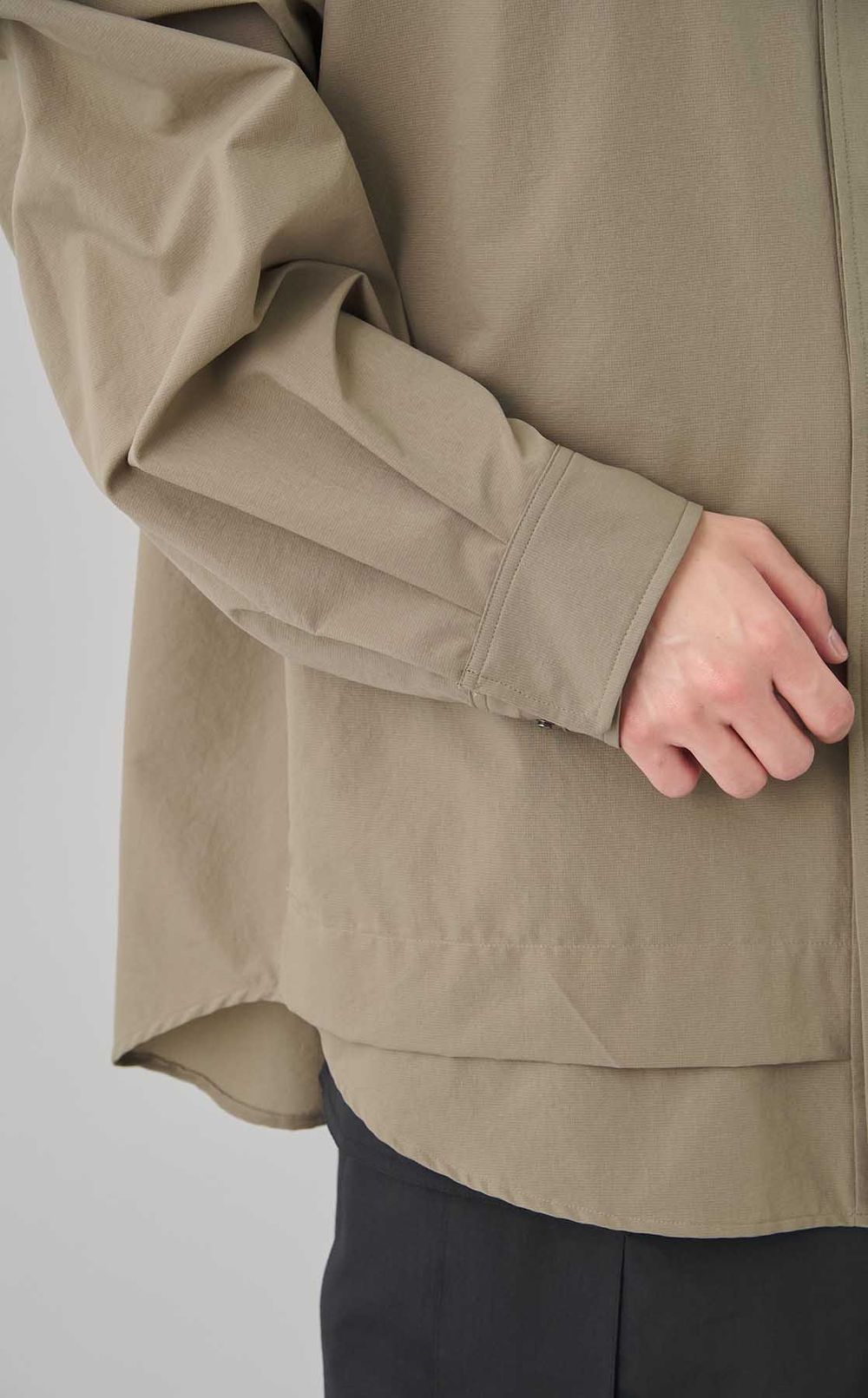 ブリーザブルサイドスリットシャツ