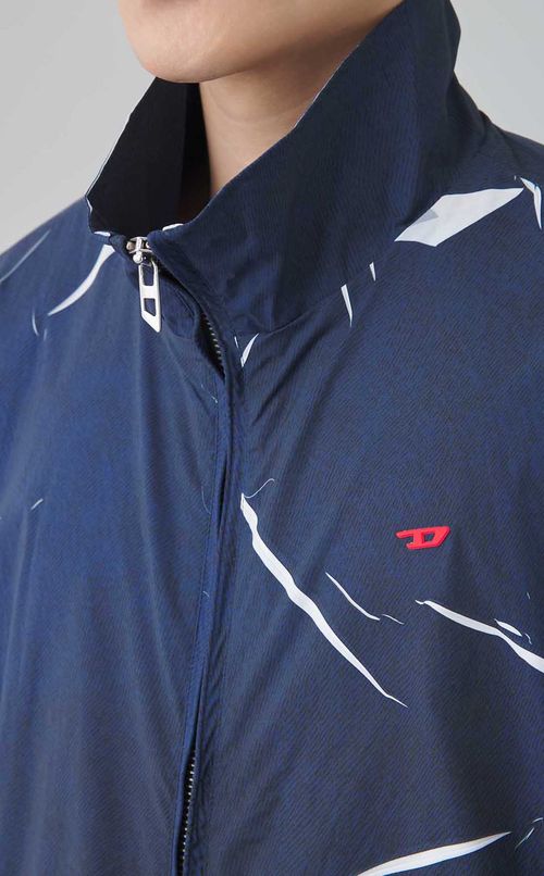 プリンテッドナイロンブルゾン