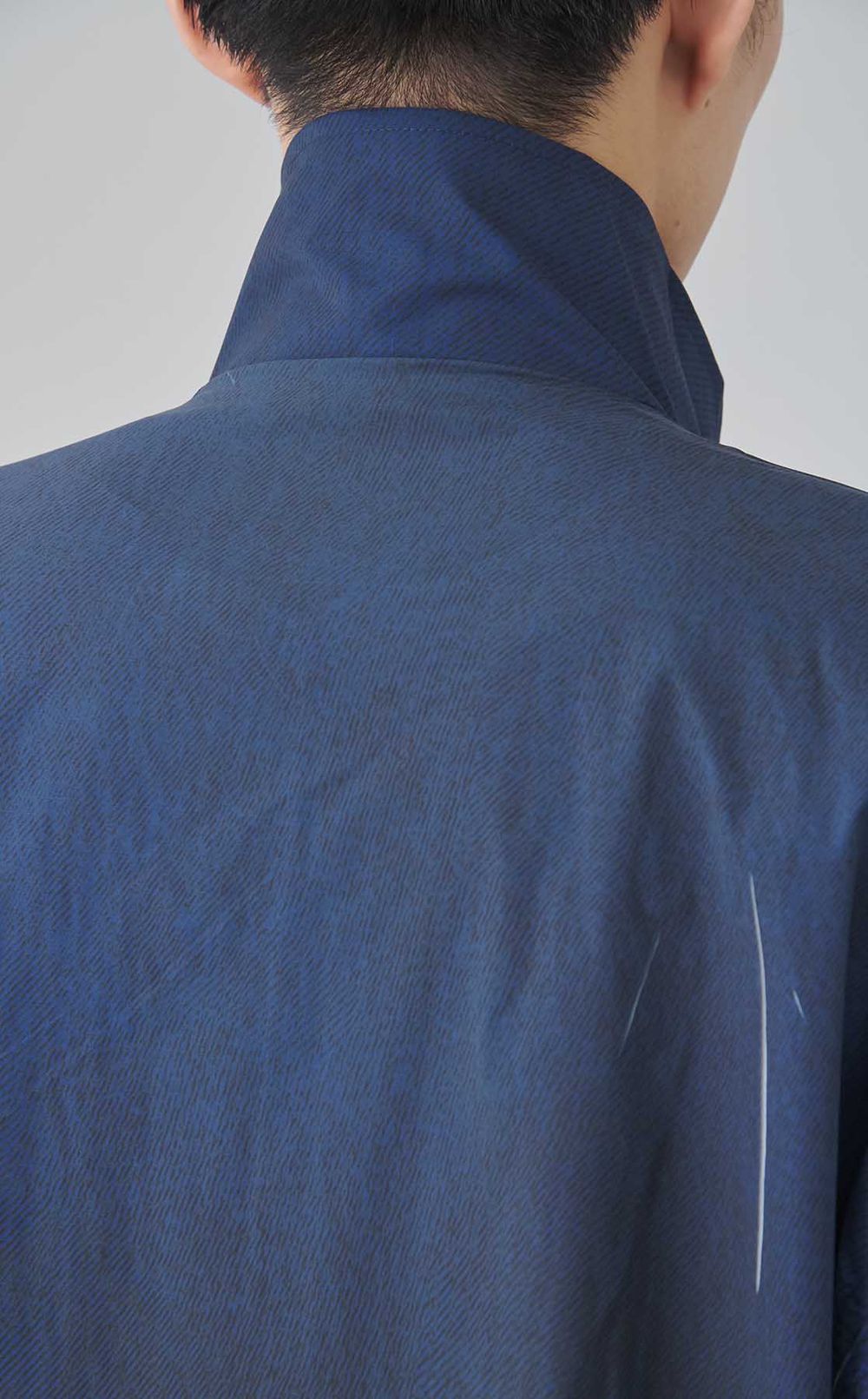 プリンテッドナイロンブルゾン