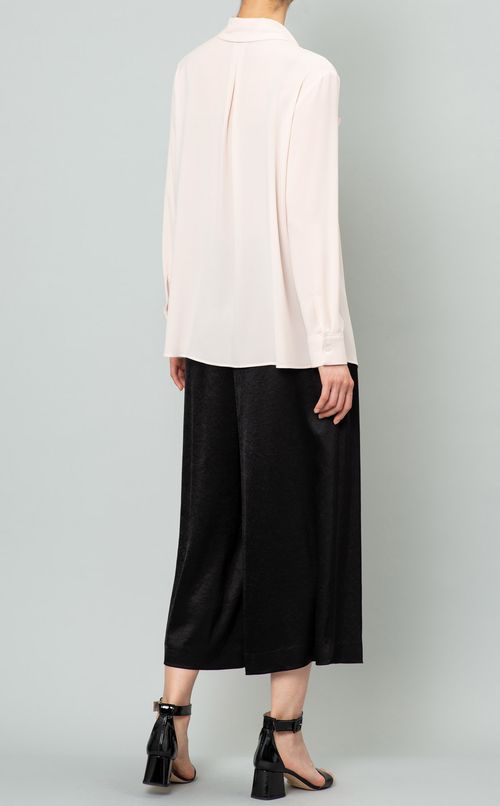 Vネックボウタイブラウス