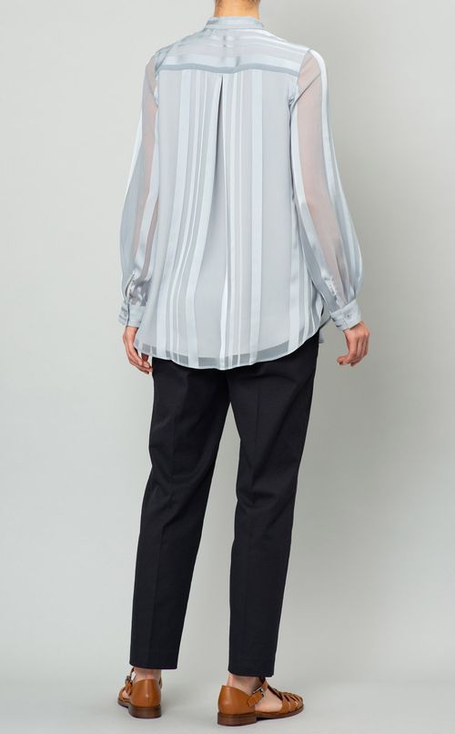 センタープレスクロップドパンツ