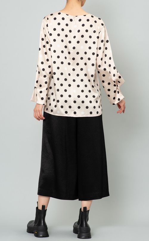 ドットプリントVネックブラウス