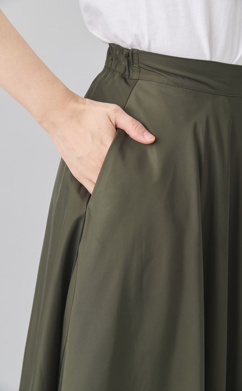 【roop】ドッキングビジューパンツ