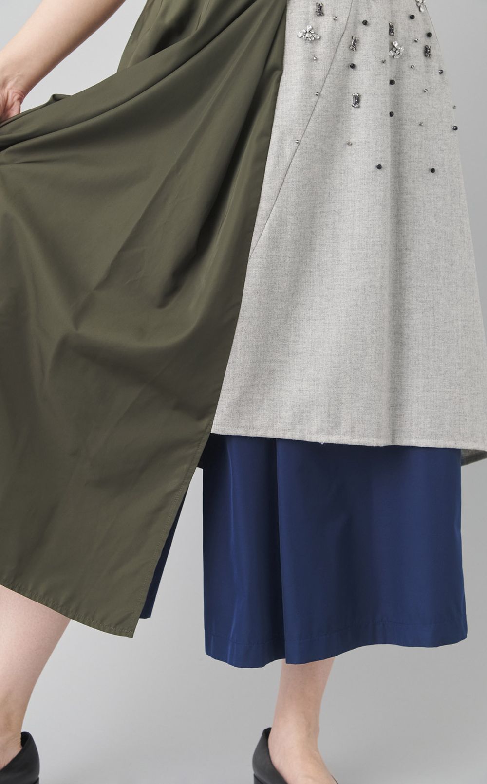 【roop】ドッキングビジューパンツ