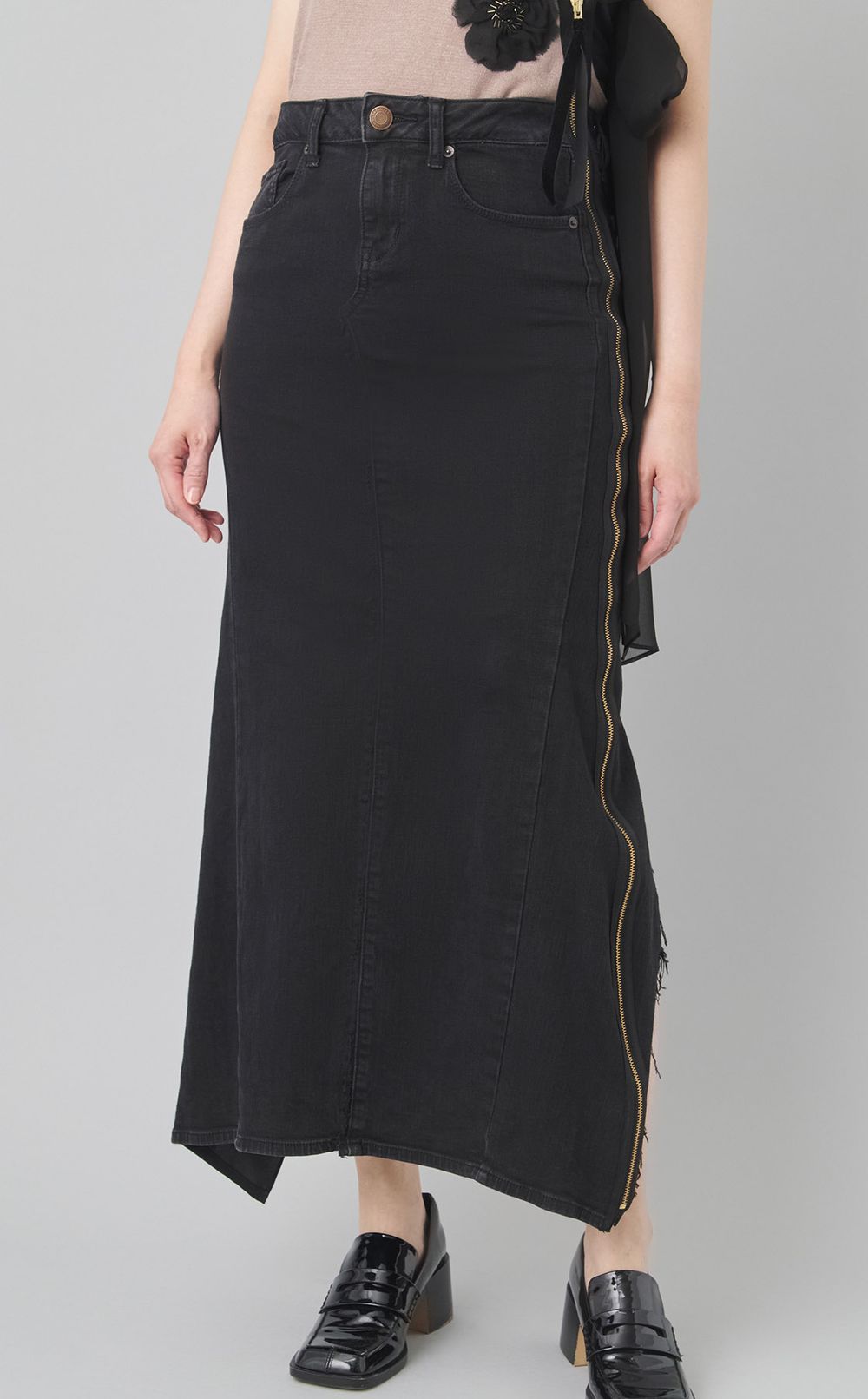 【roop】ドッキング花手刺繍ワンピ