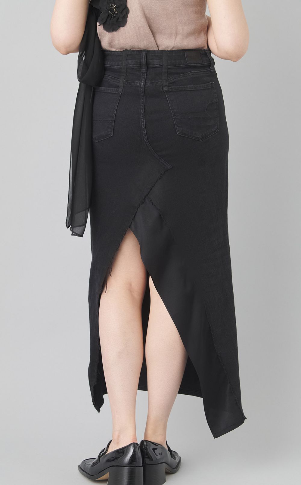 【roop】ドッキング花手刺繍ワンピ