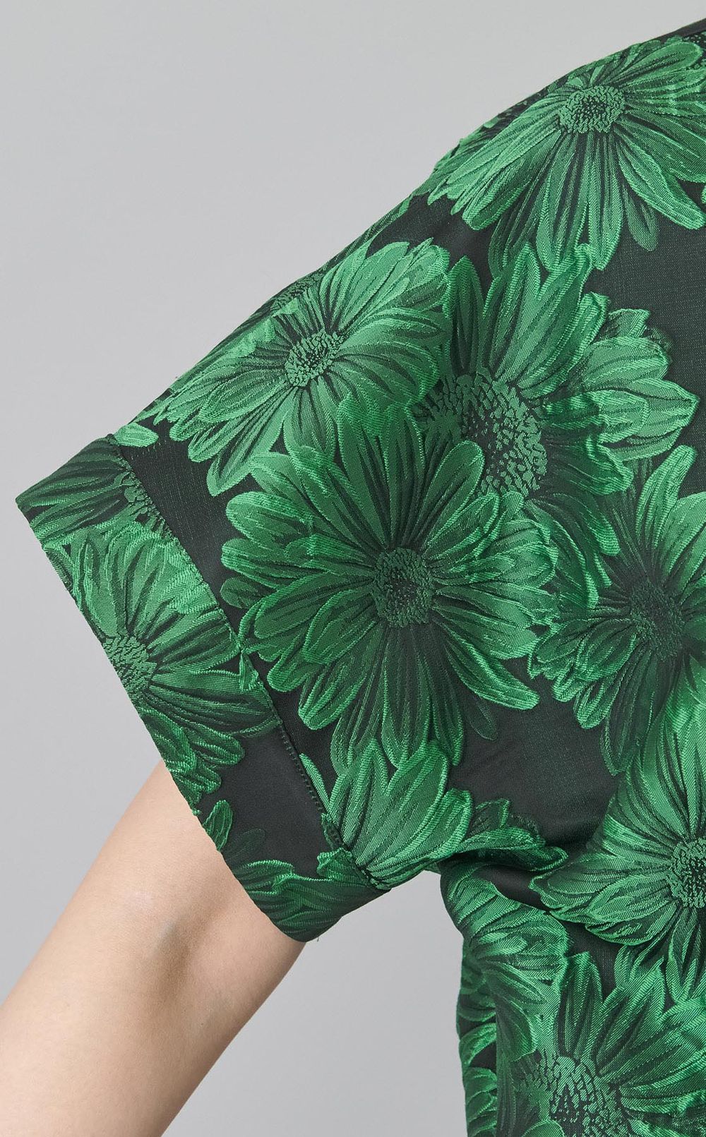 【roop】ジャガードブルゾン