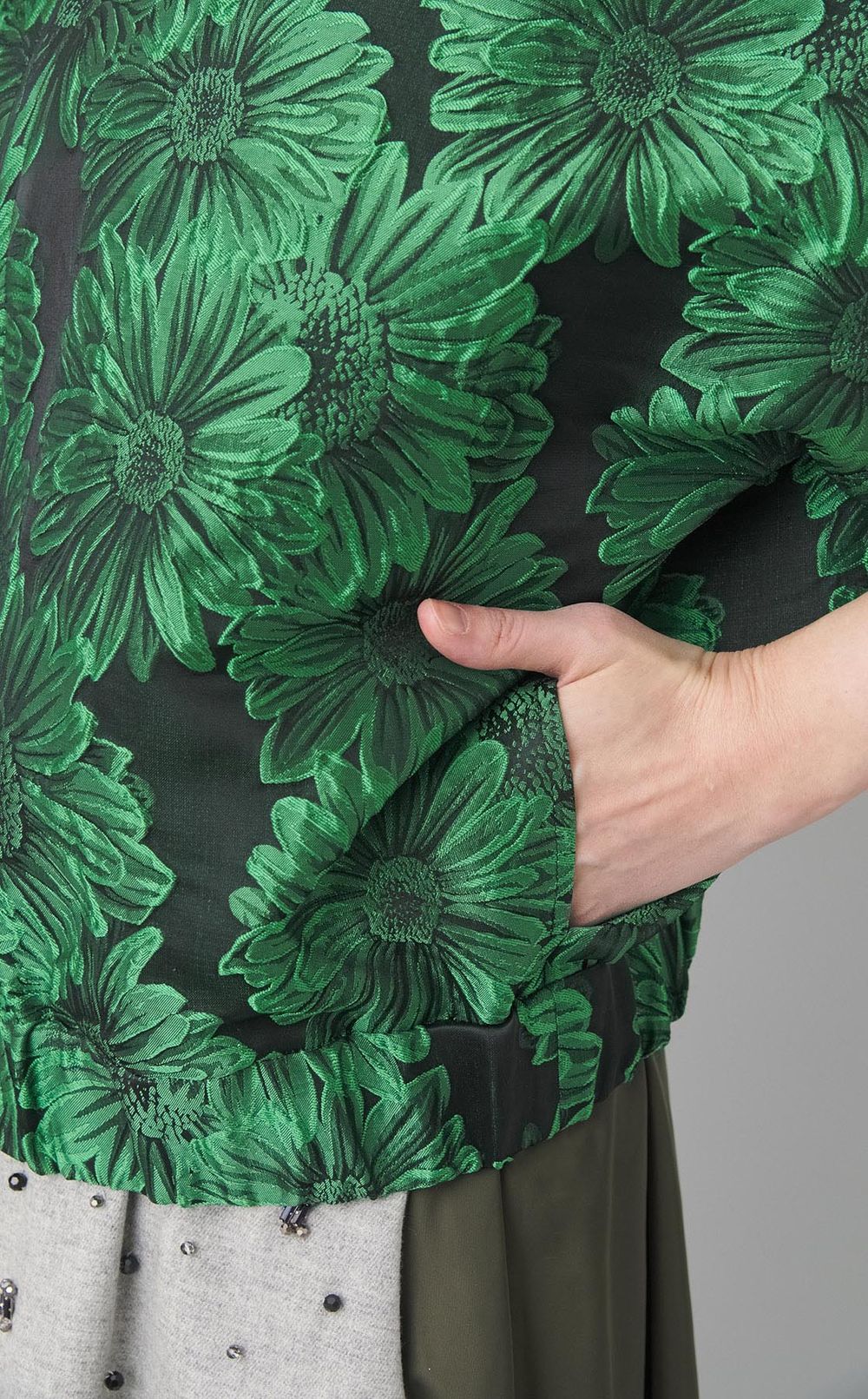 【roop】ジャガードブルゾン