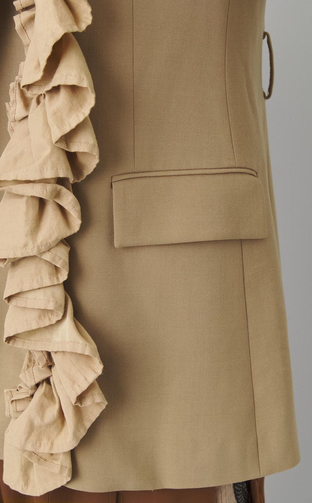 【roop】フリルジャケット