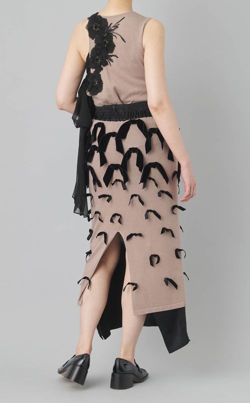 【roop】ドッキング花手刺繍ワンピ