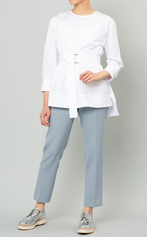 ストレッチテーパードパンツ