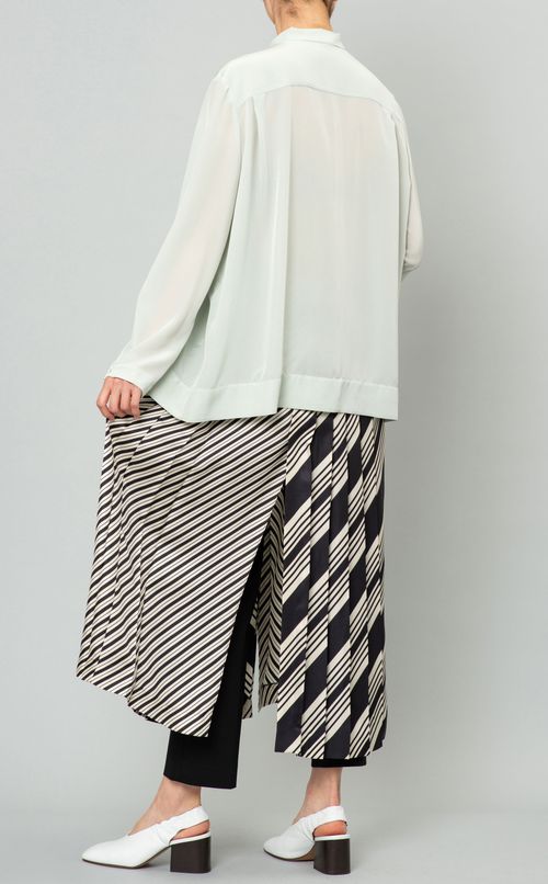 シルクストライプミディスカート