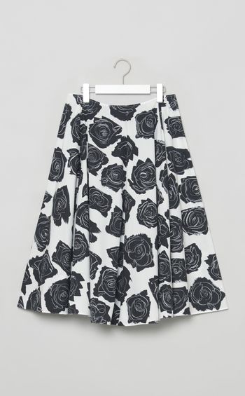 ローズプリントミディフレアスカー卜