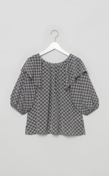 タイポグラフィフロンタブルブラウス