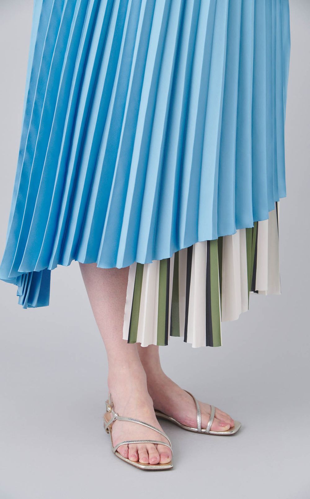 【roop】PLEATS SKIRT