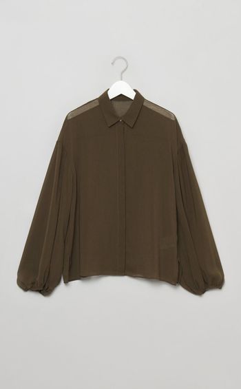 ボリュームスリーブシアーブラウス