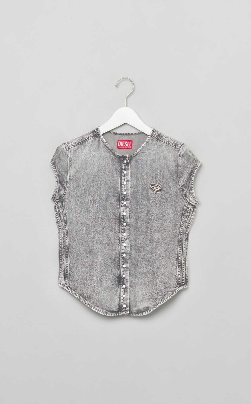 ウォッシュドデニムフレンチスリーブシャツ