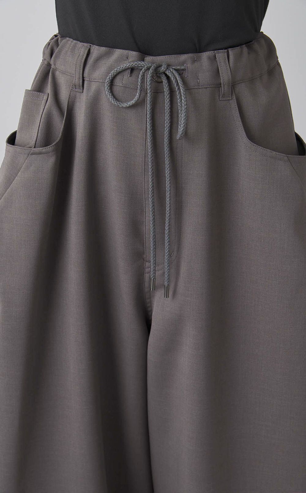 ダーツワイドイージーパンツ