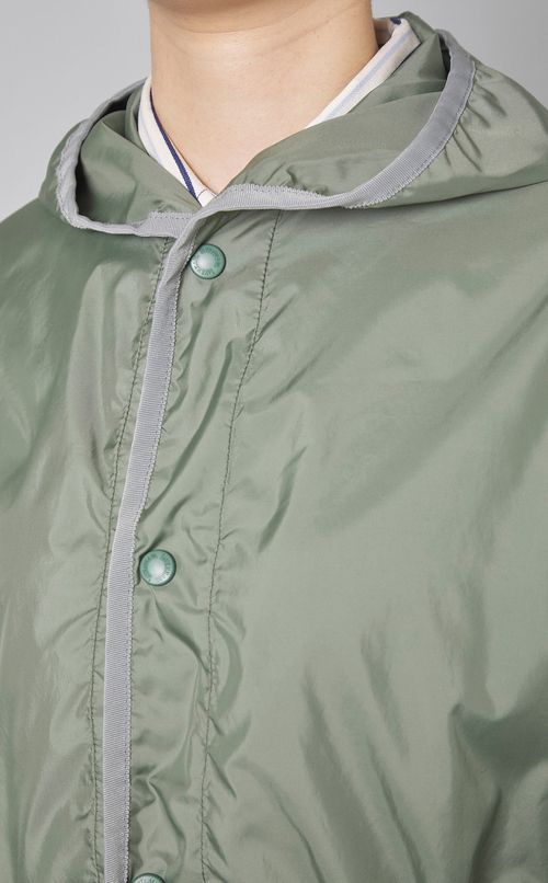 ウエストギャザースタンドネックコート