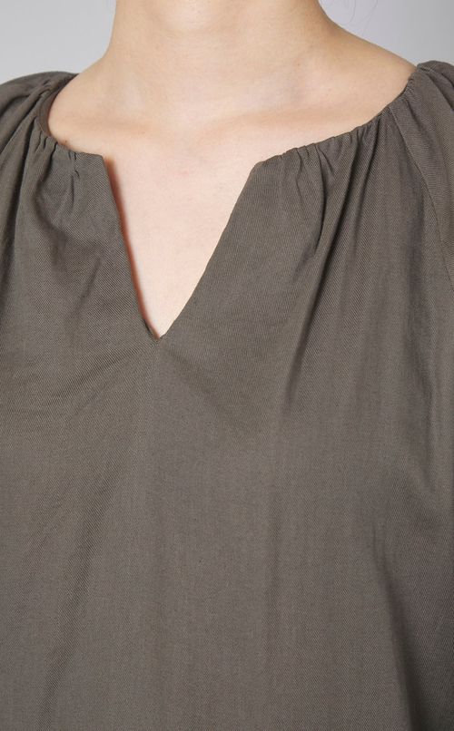 ギャザーボリュームワンピース