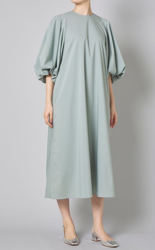 バルーンスリーブボリュームワンピース