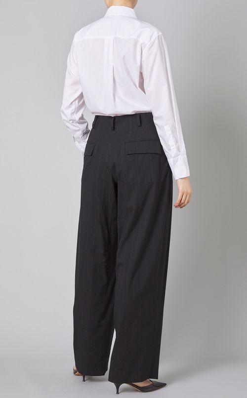 ピンストライプタックパンツ