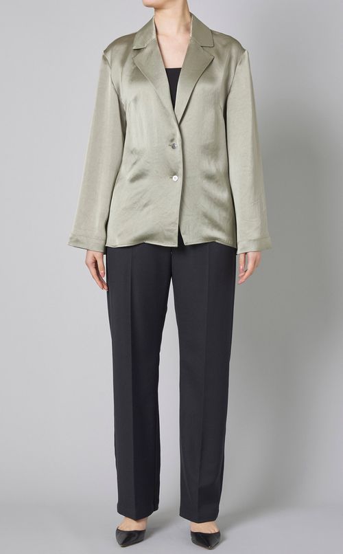 テーラードサテンシャツ