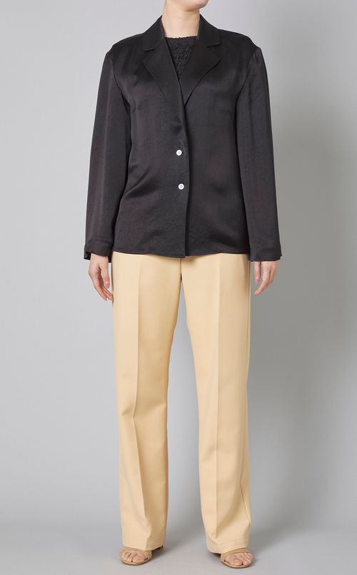 テーラードサテンシャツ