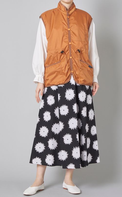 ウエストギャザースタンドネックベスト