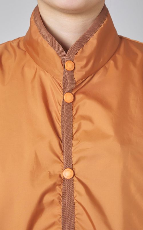 ウエストギャザースタンドネックベスト