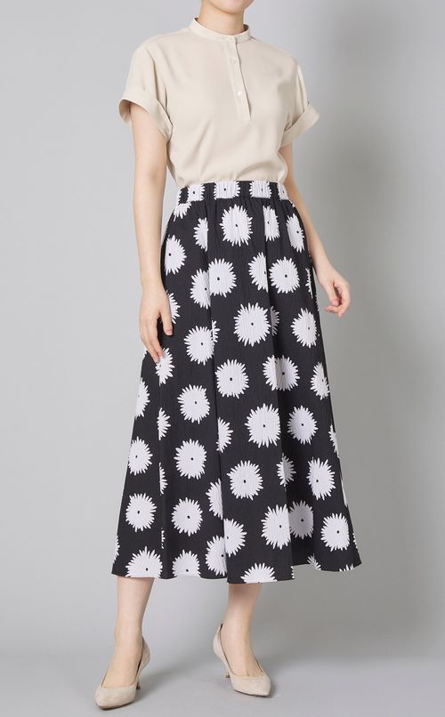 モノフラワープリントフレアスカー卜