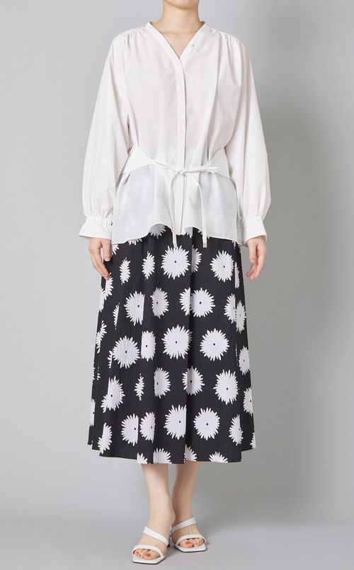 モノフラワープリントフレアスカー卜
