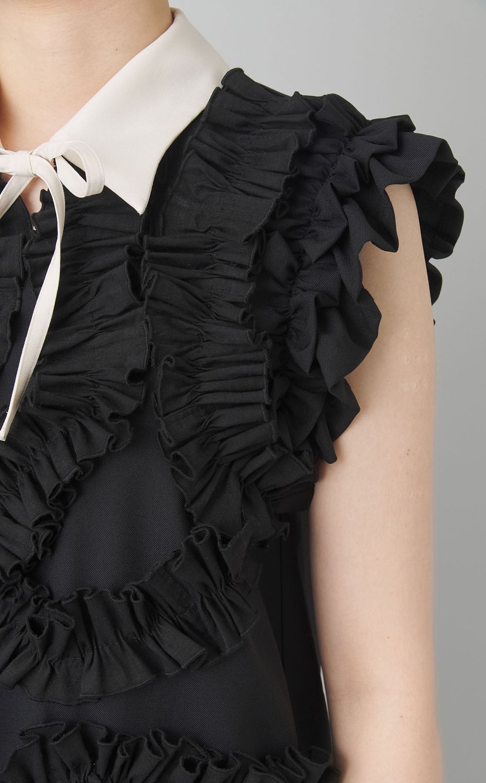 【roop】フリルワンピース