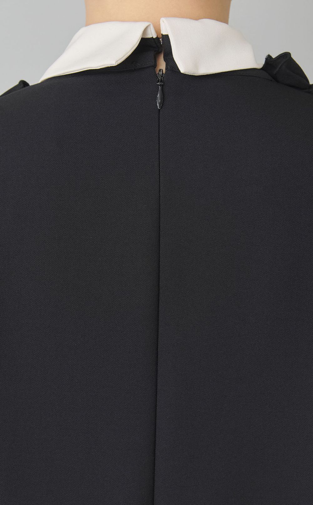 【roop】フリルワンピース